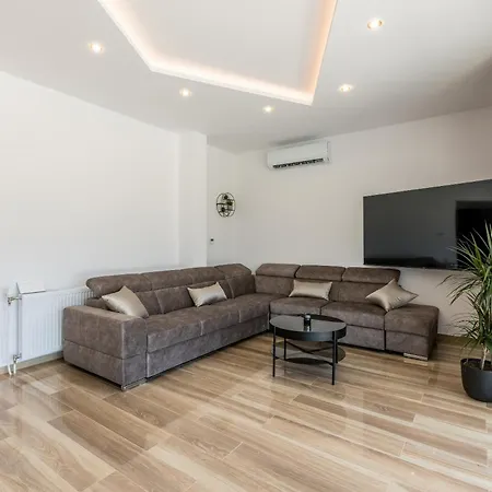 Sky D 9&1 With Tennis Court And Heated Pool * Omis