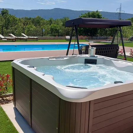 Villa Sky D 9&1 With Tennis Court And Heated Pool