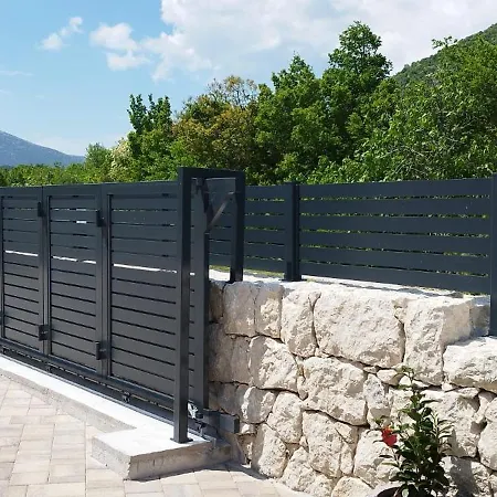Sky D 9&1 With Tennis Court And Heated Pool