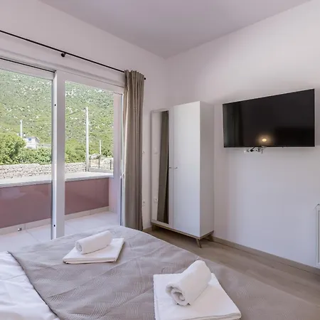 Sky D 9&1 With Tennis Court And Heated Pool Villa *
