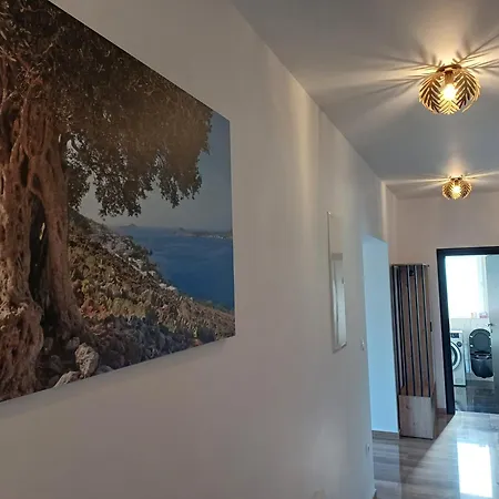 Sky D 9&1 With Tennis Court And Heated Pool Villa